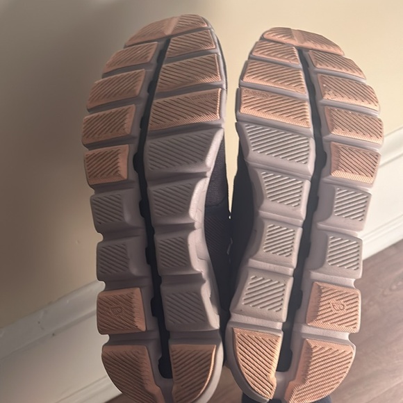 On Cloud X 3 - Picture 3 of 4